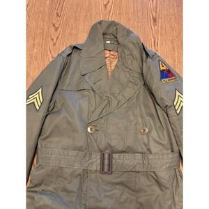 Vintage Korean War-Era U.S. Army M-1951 Field Trench Coat 1st Armored Div. 36R‎